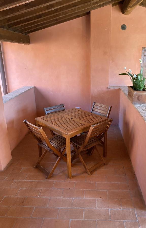 Agriturismo Podere La Casa Palaia Exteriér fotografie