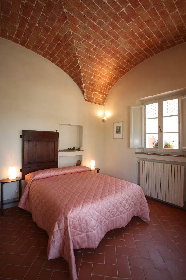 Agriturismo Podere La Casa Palaia Exteriér fotografie