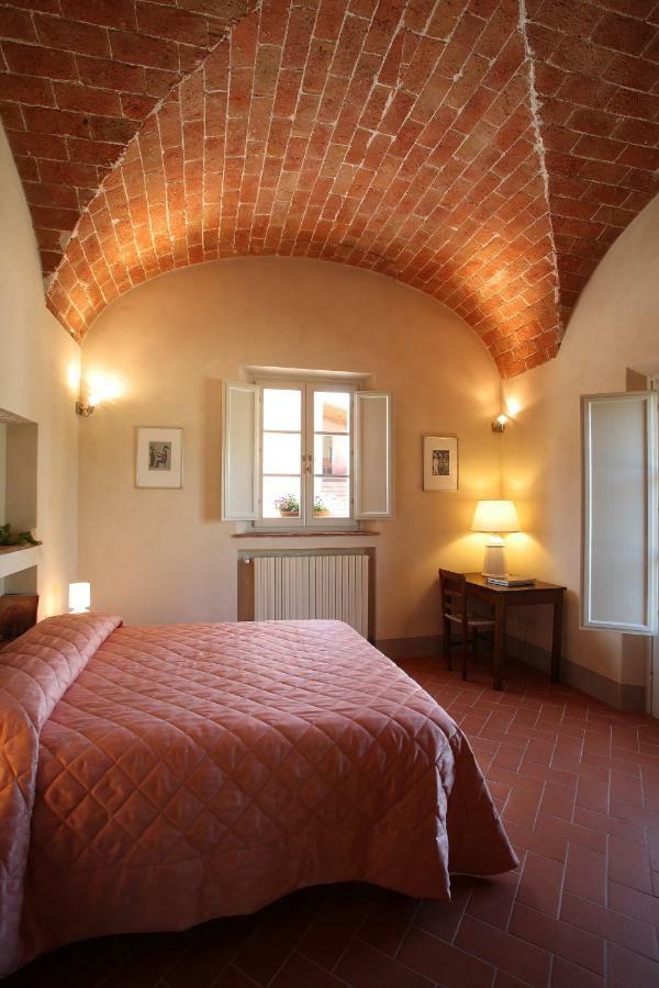 Agriturismo Podere La Casa Palaia Exteriér fotografie